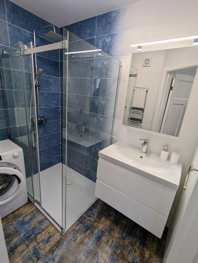 Lovely 2-Bedroom Flat In The Heart Of 德拉肯恩凯 外观 照片